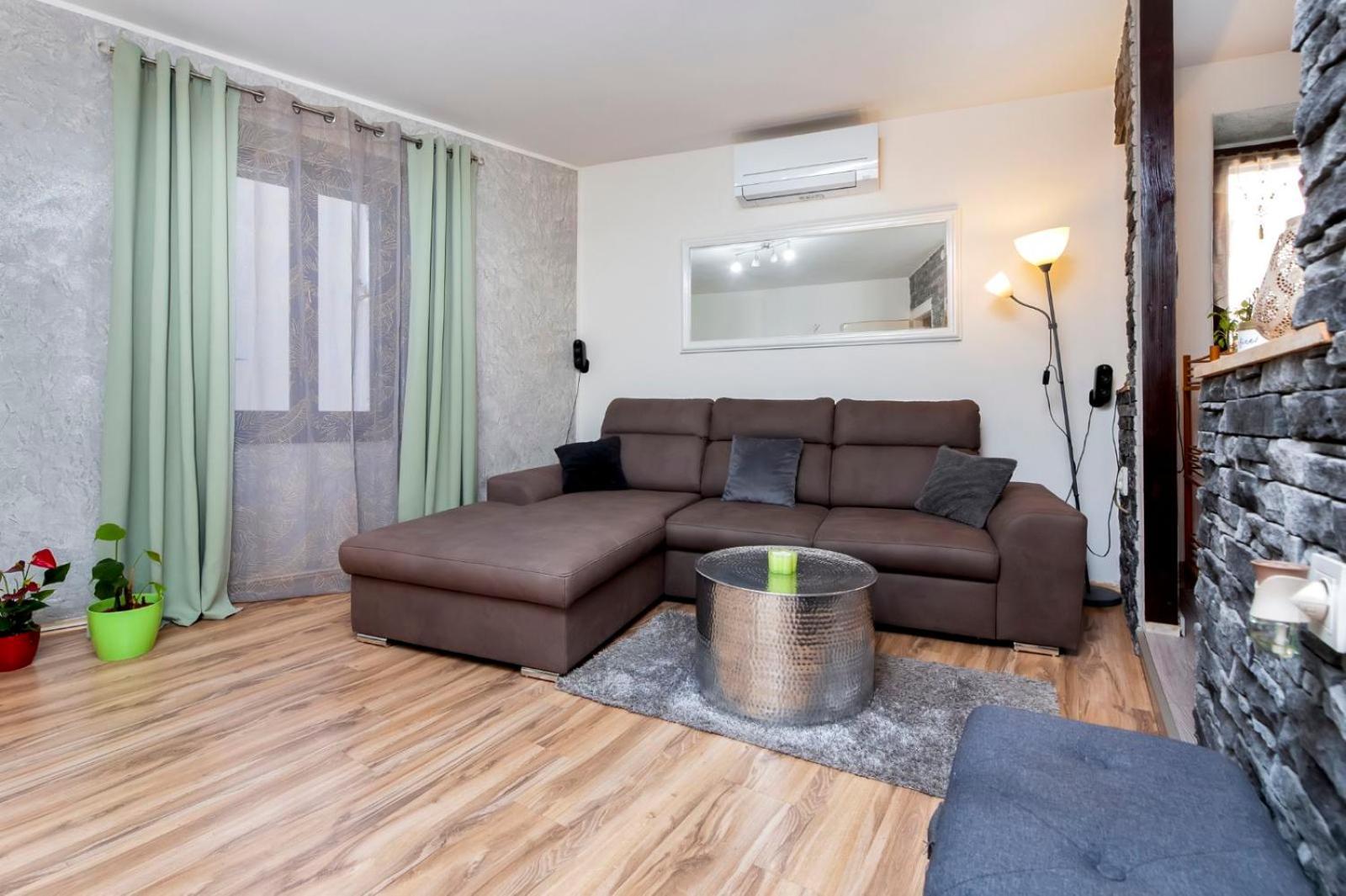 Apartment Stefan Ровинь Экстерьер фото